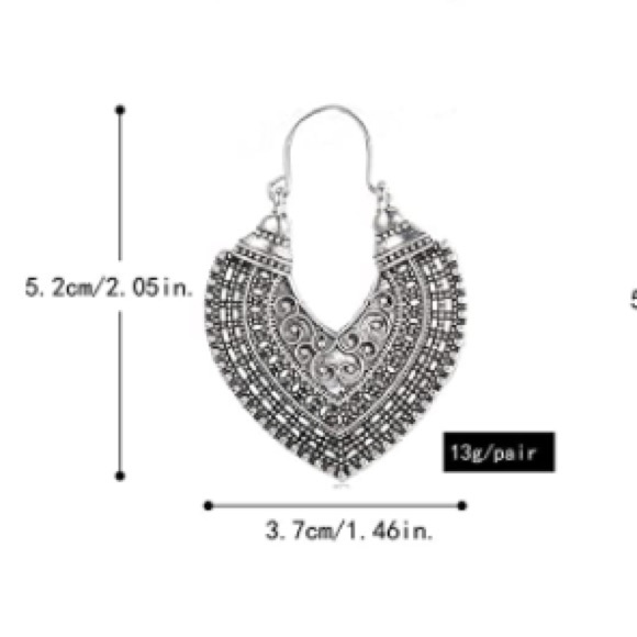 πVintage/Antique Style Heart Shape Dangle Earrings - Picture 3 of 7